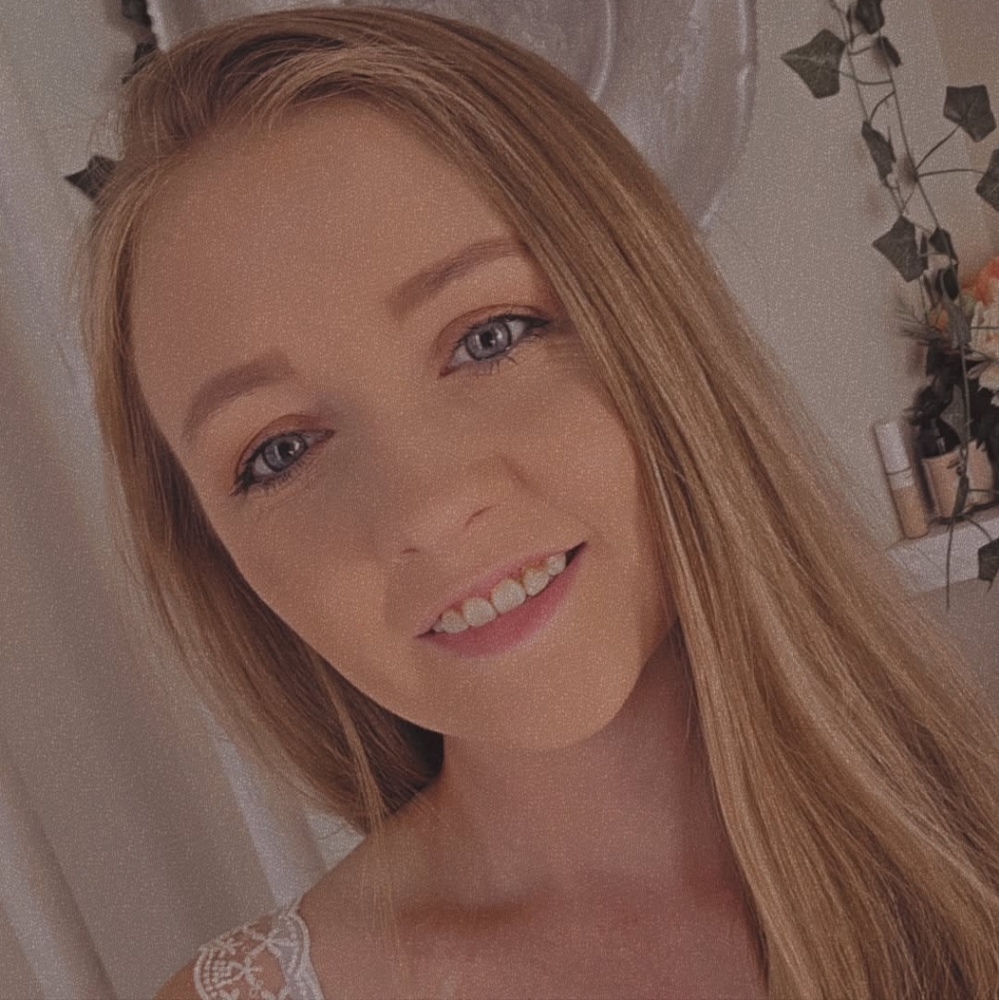 Meet your Posher, Avery